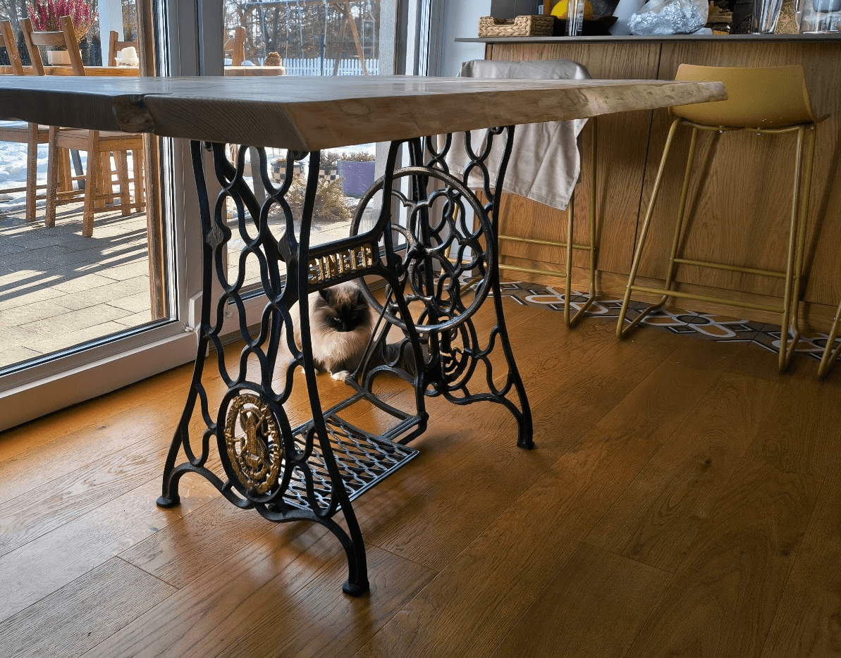 Jesionowy Blat z Live Edge